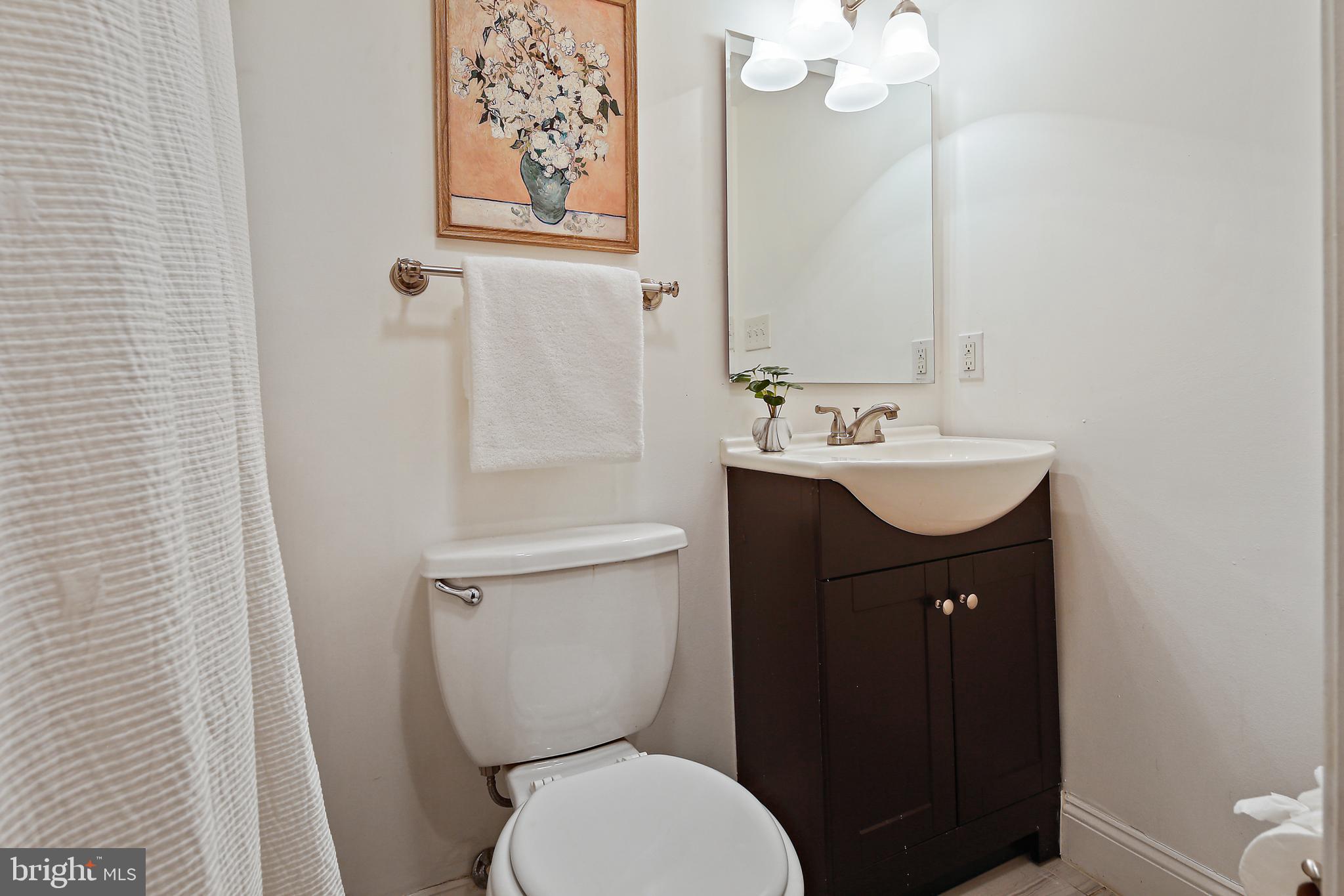 LOCUST POINT - Residential