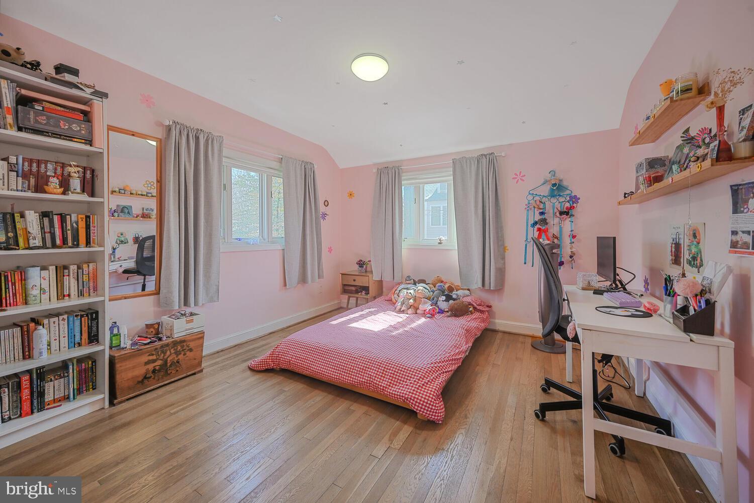 CHEVY CHASE - Residential