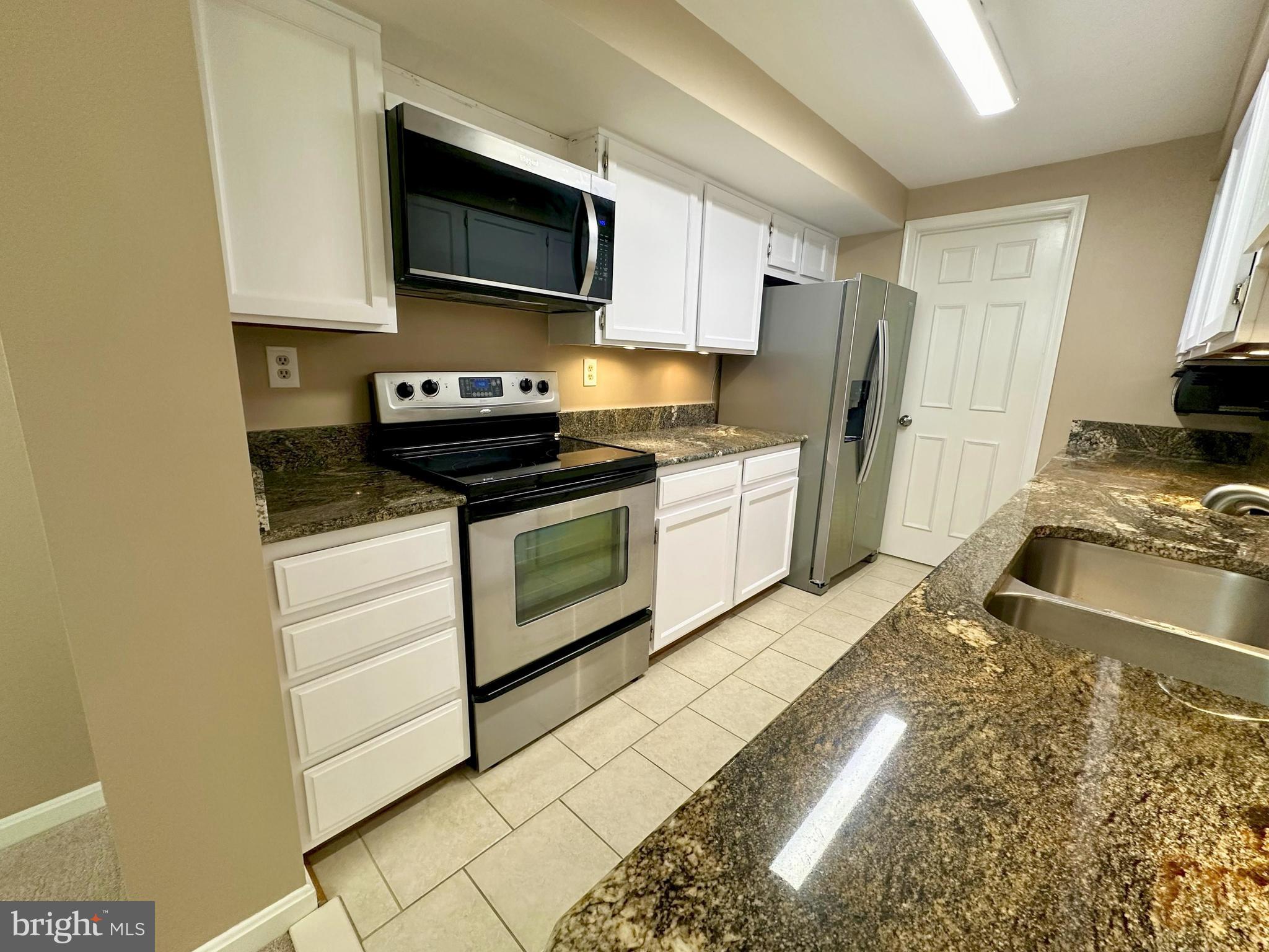 TREVOR HOUSE - Residential Lease