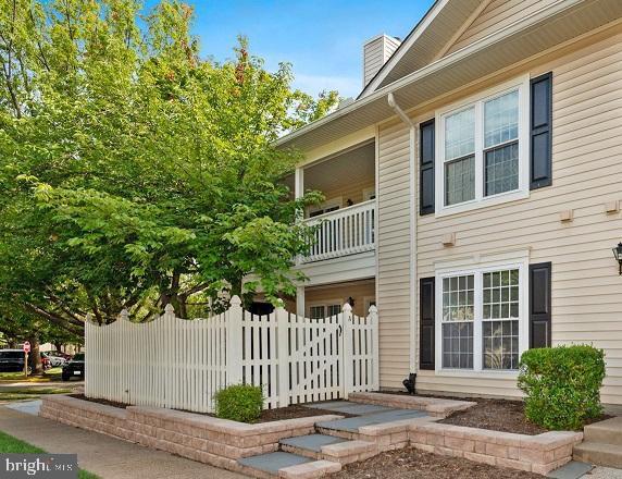 TREVOR HOUSE - Residential Lease