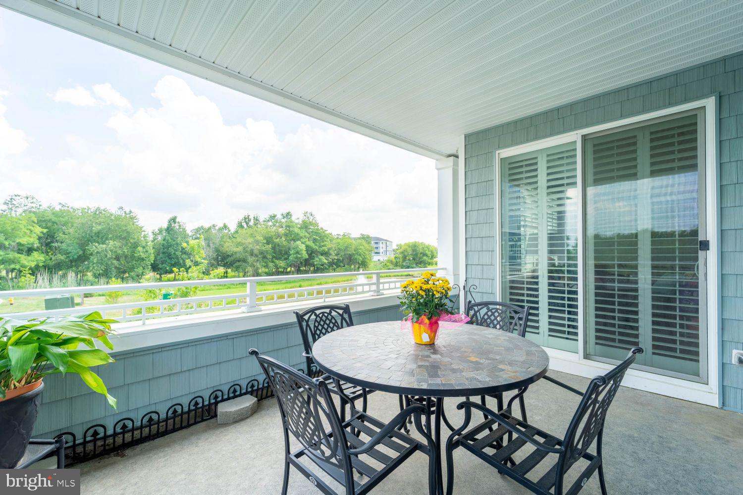 FOUR SEASONS AT KENT ISLAND - Residential