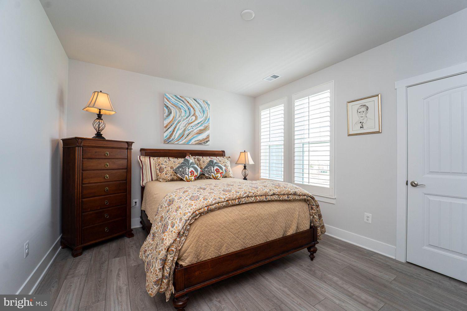 FOUR SEASONS AT KENT ISLAND - Residential