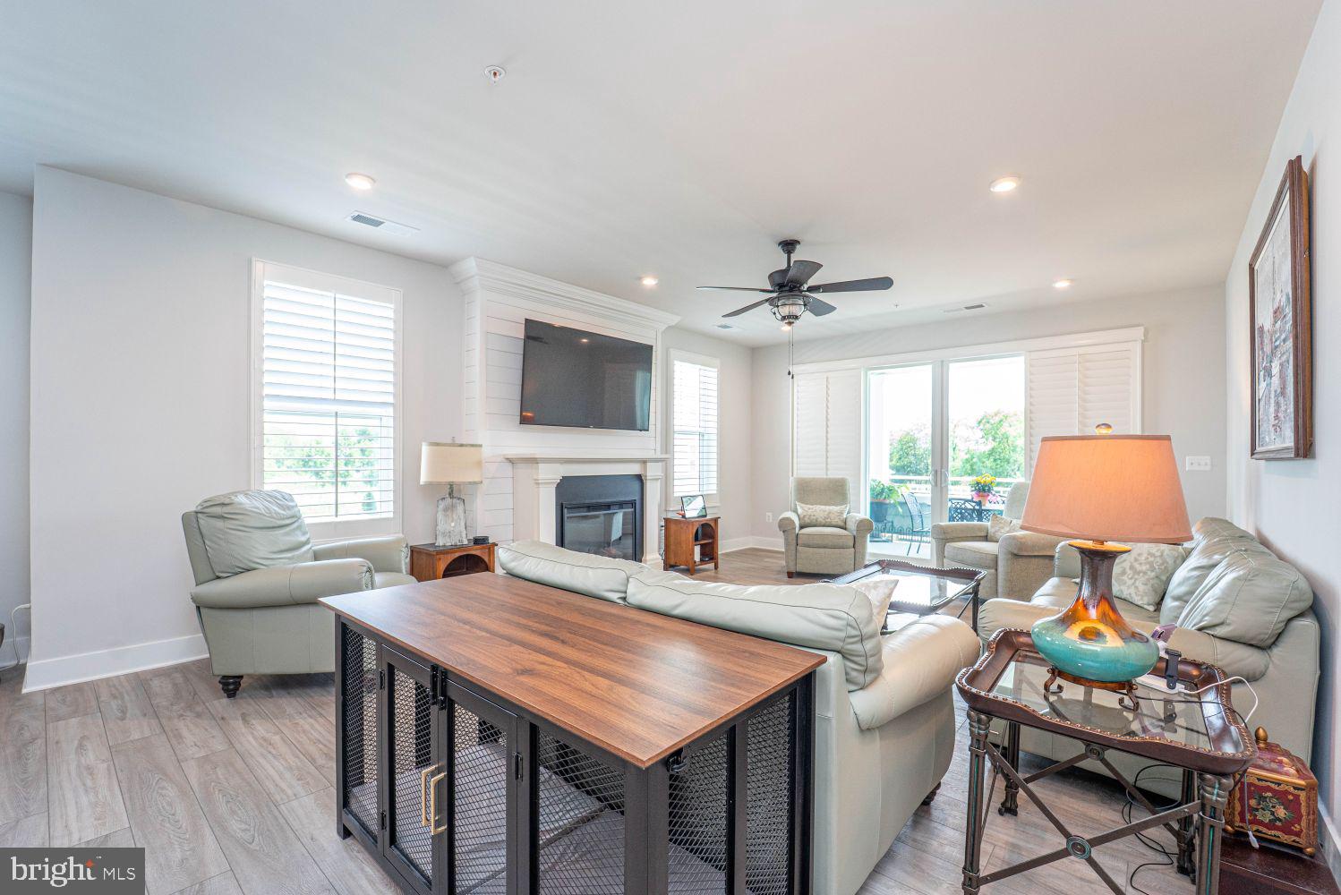 200 HARRIER WAY 21