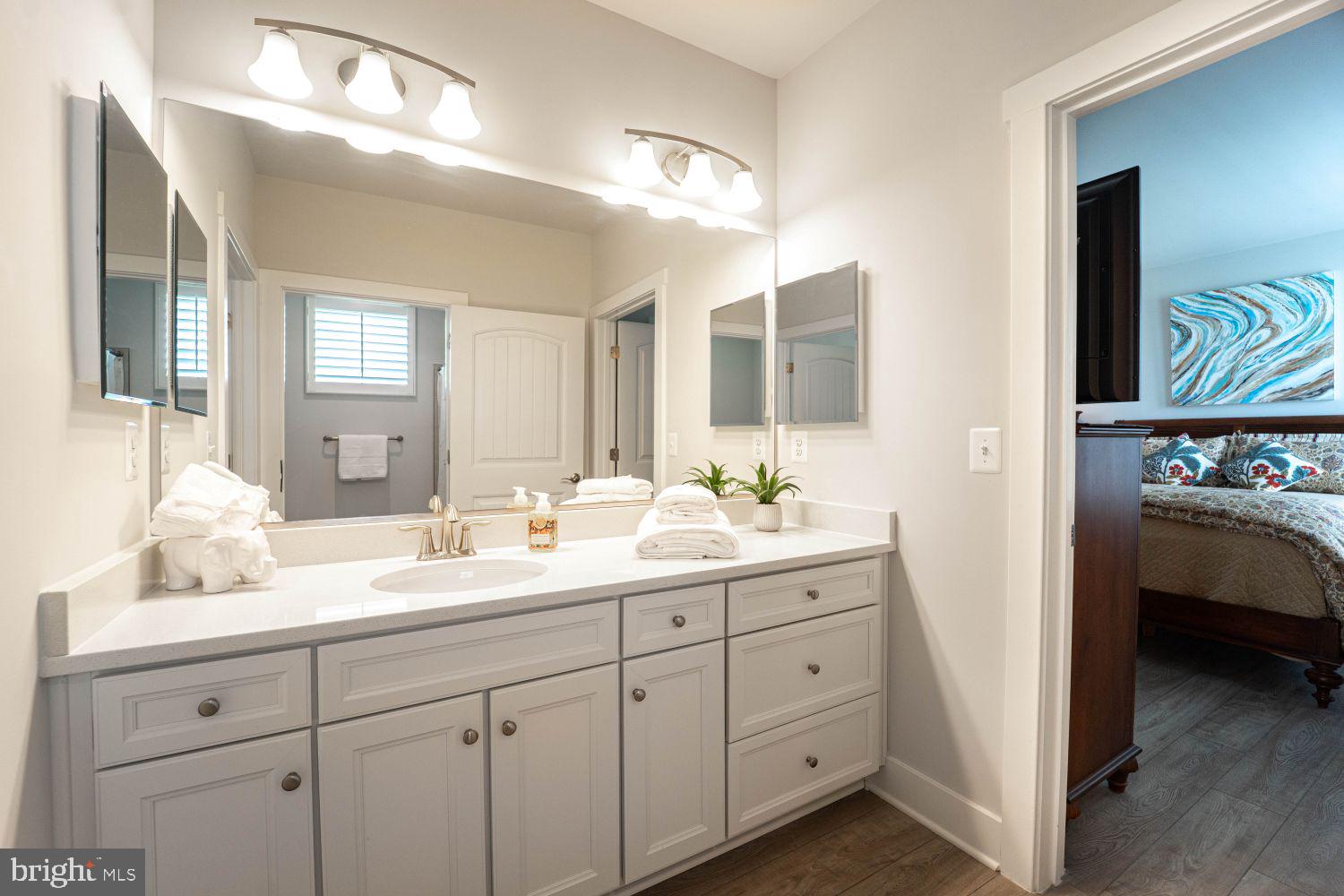 FOUR SEASONS AT KENT ISLAND - Residential