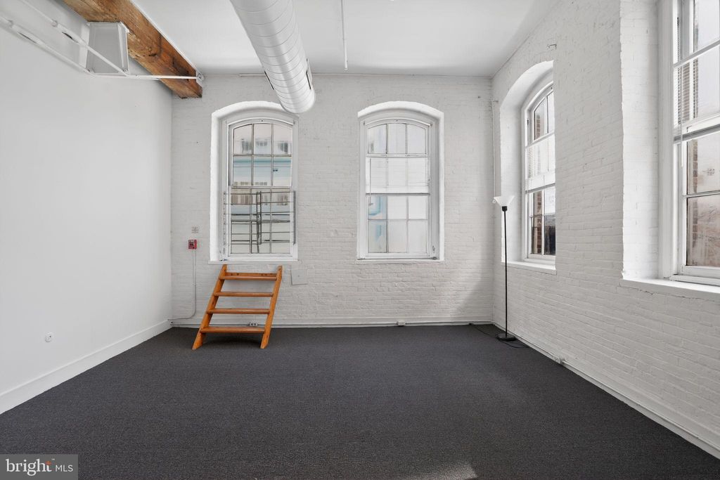 Photo of 408 Vine Street #2A, PHILADELPHIA, PA 19106 (MLS # PAPH2567000)