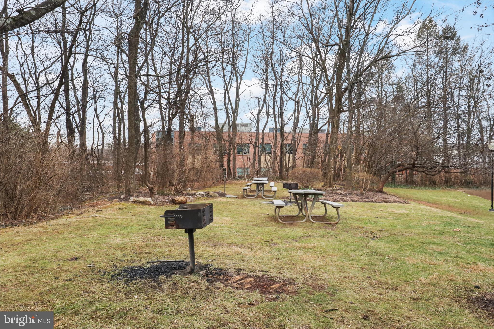 BARCROFT HILLS - Residential Lease