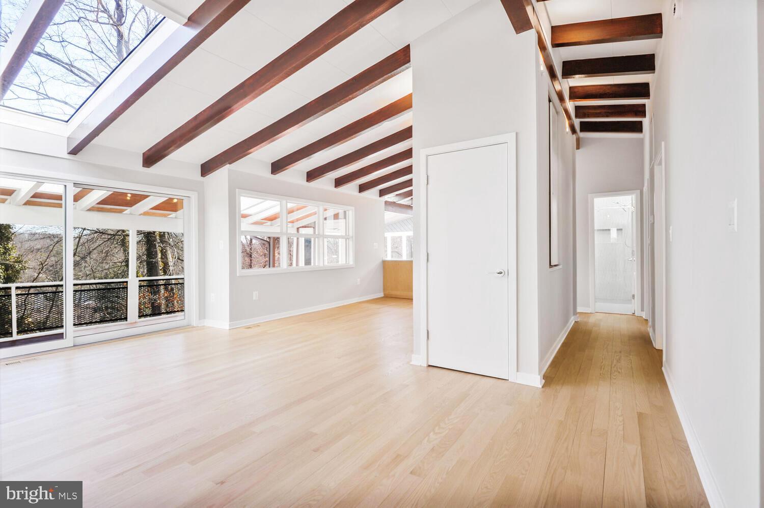 BARCROFT LAKE SHORES - Residential Lease