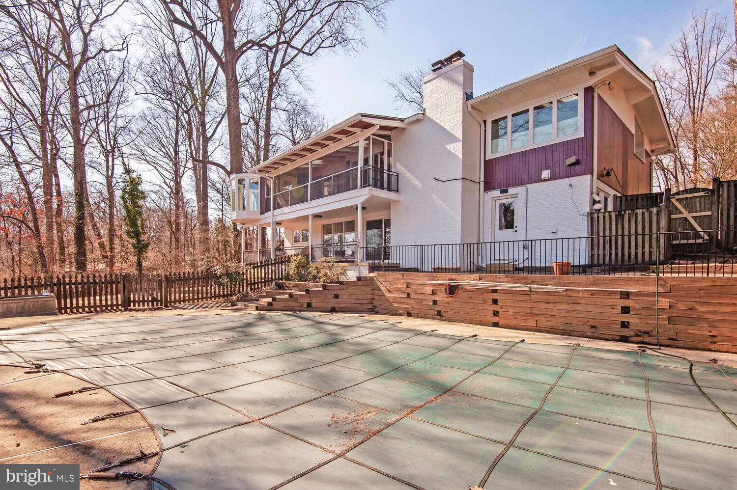 BARCROFT LAKE SHORES - Residential Lease