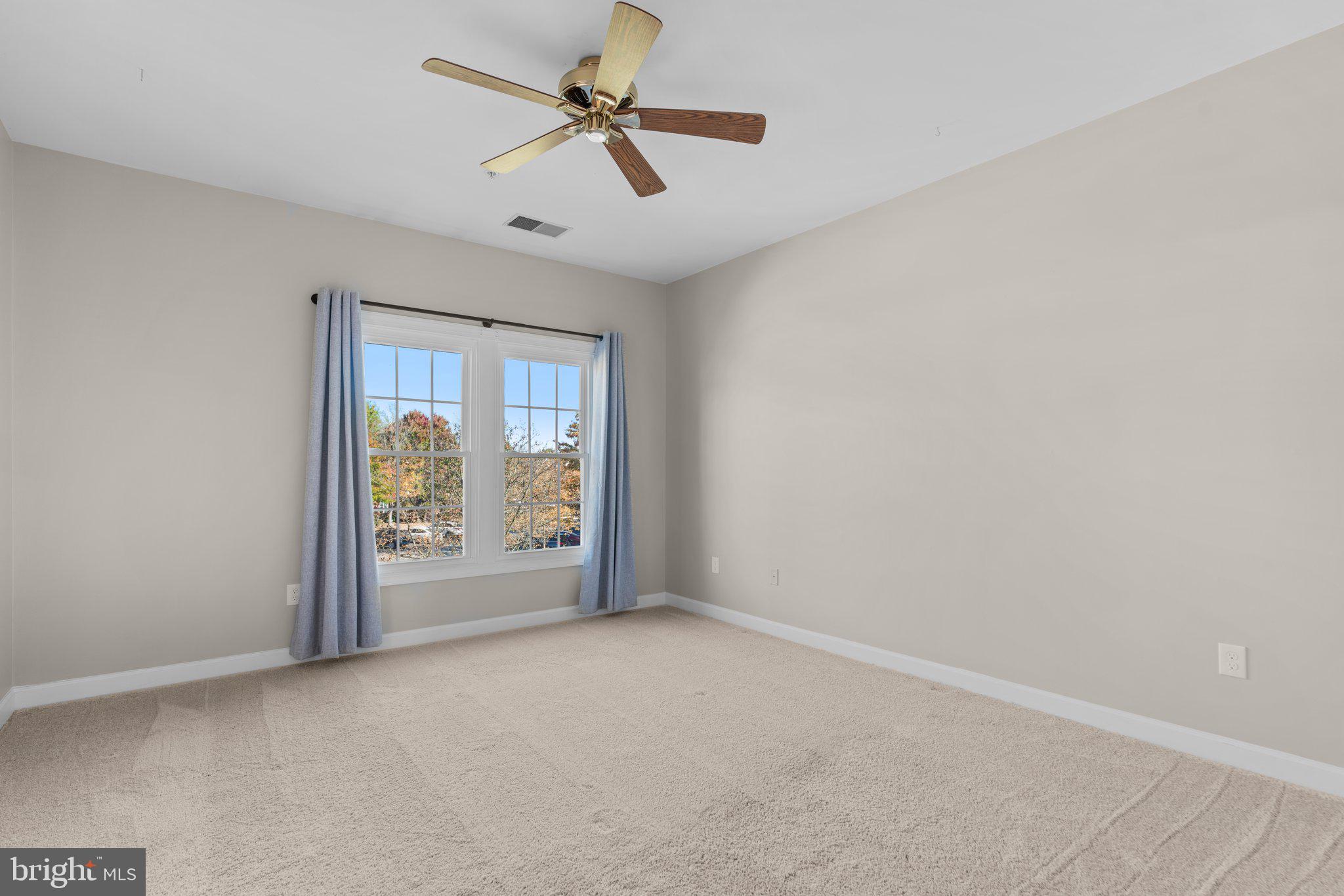 LYNDWOOD - Residential