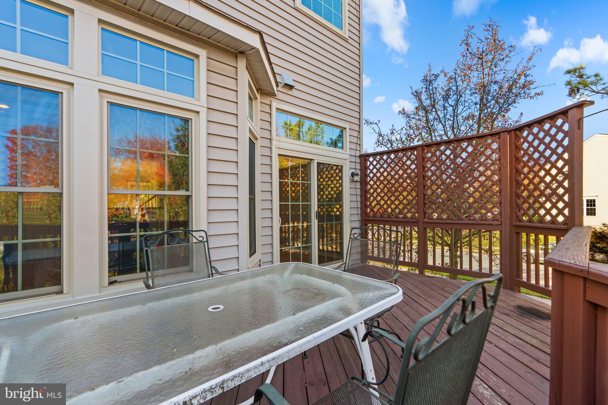 LYNDWOOD - Residential