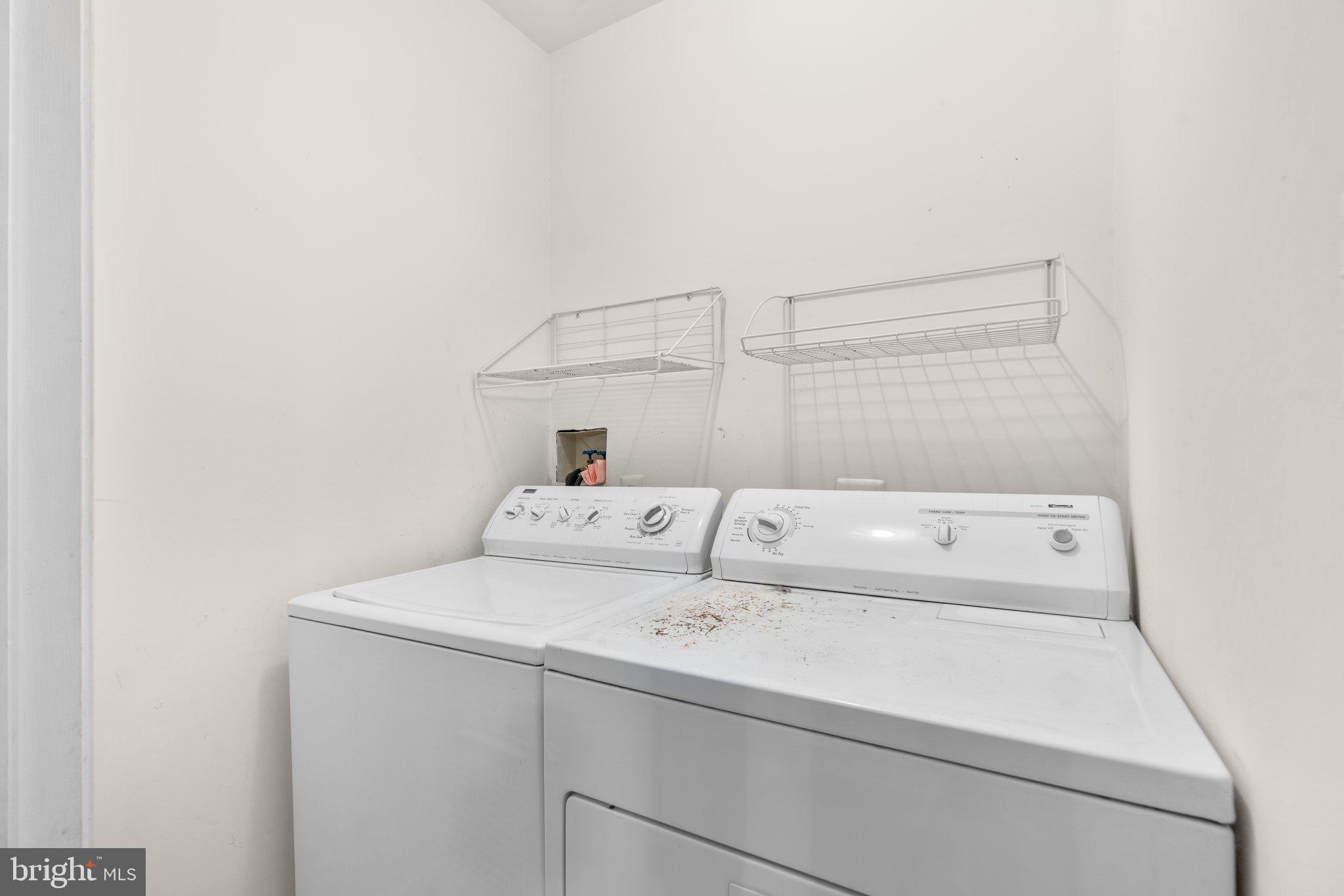 LYNDWOOD - Residential