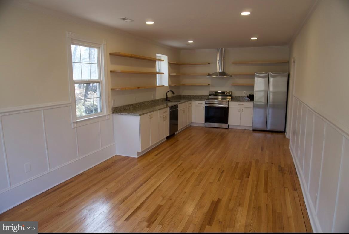 STONELEIGH - Residential Lease