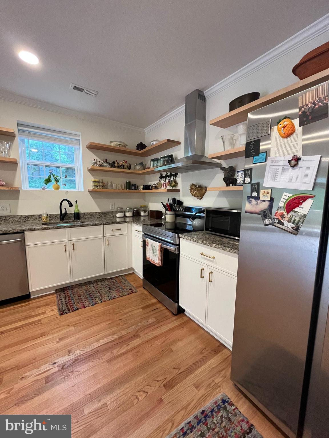 STONELEIGH - Residential Lease