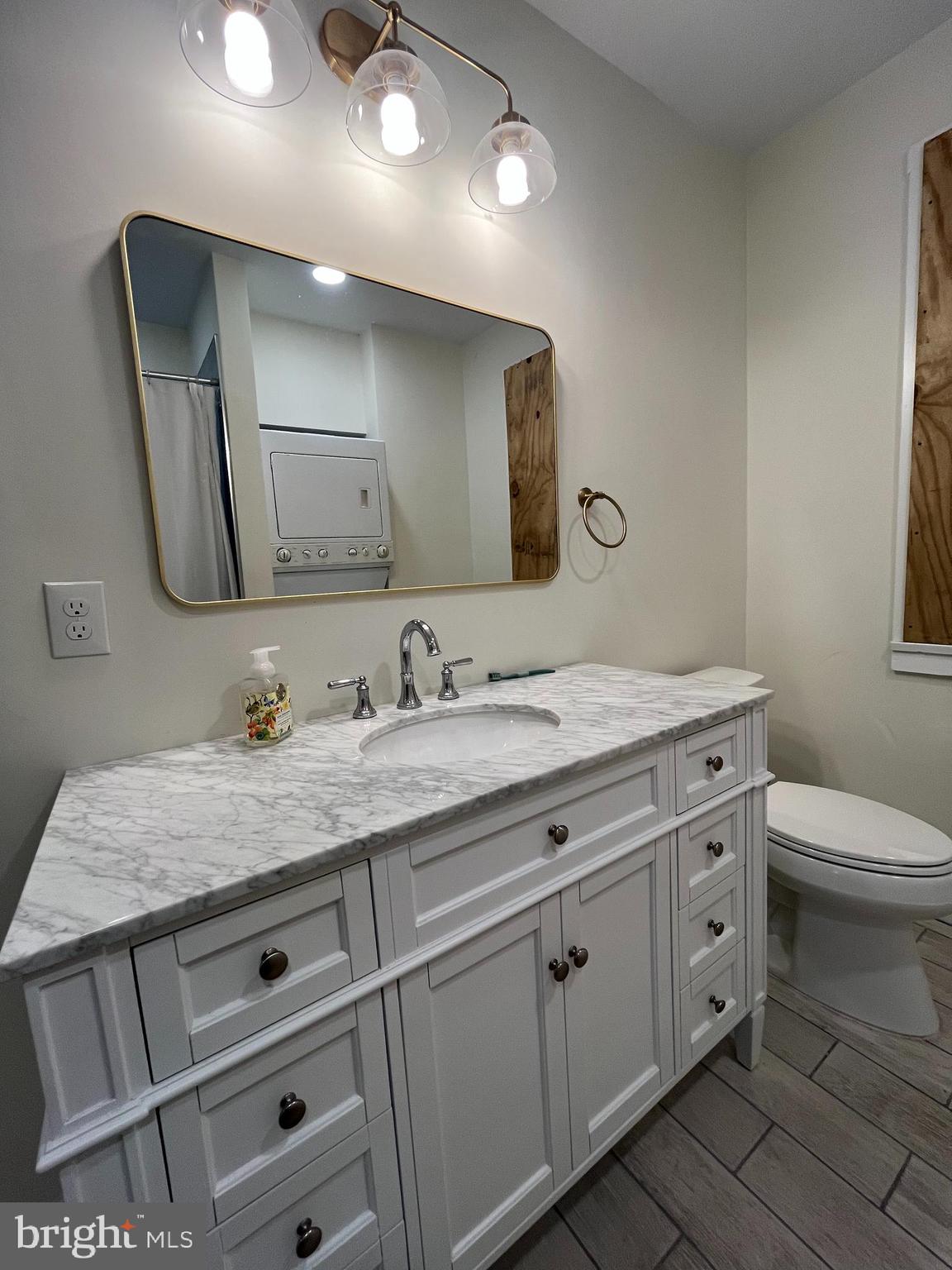 STONELEIGH - Residential Lease