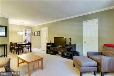 ARLINGTON OAKS - Residential Lease