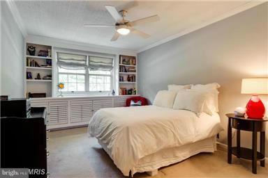 ARLINGTON OAKS - Residential Lease