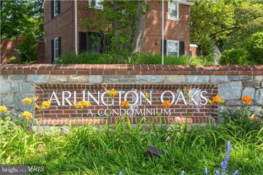 ARLINGTON OAKS - Residential Lease