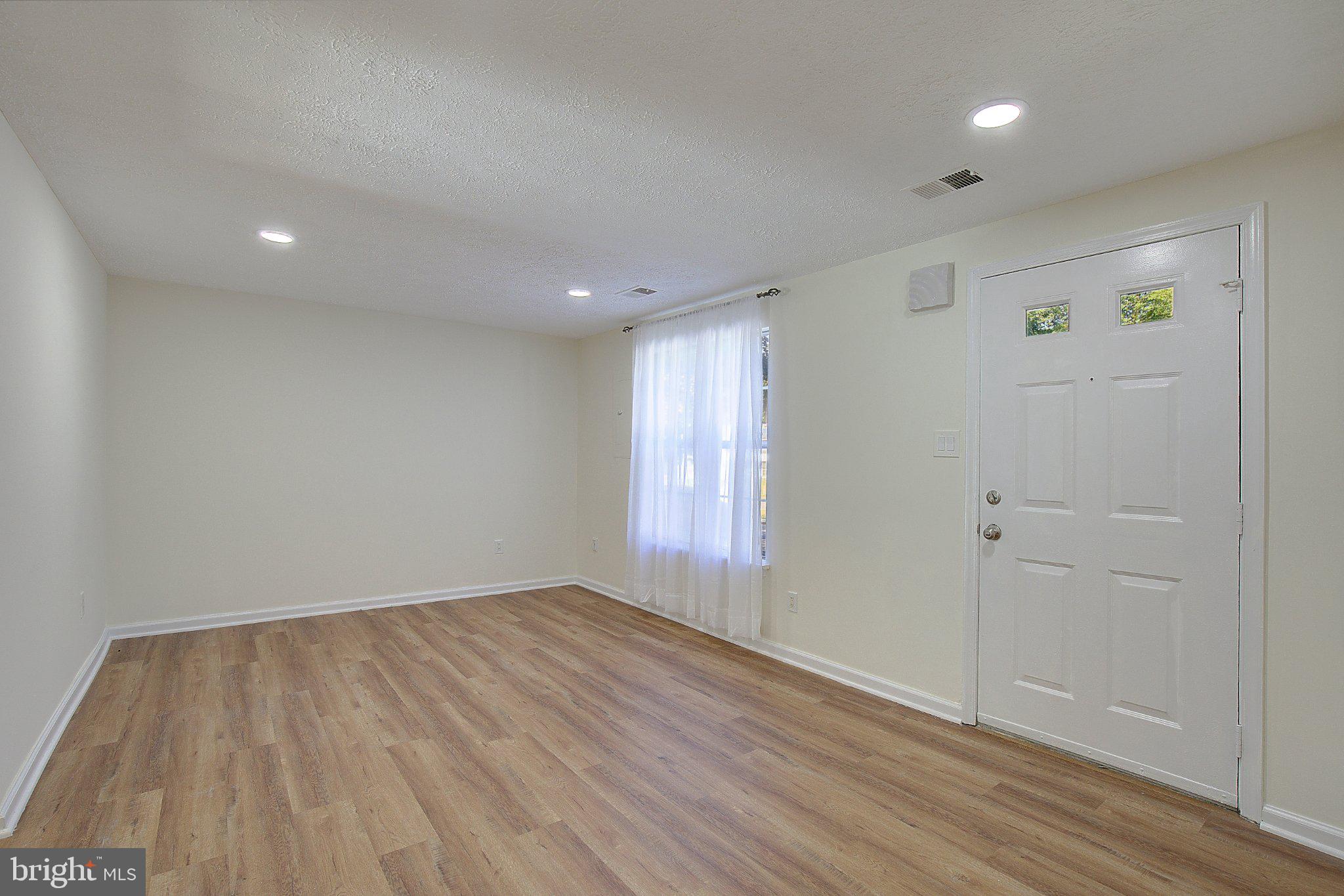 926 PLEASANT HILL LANE