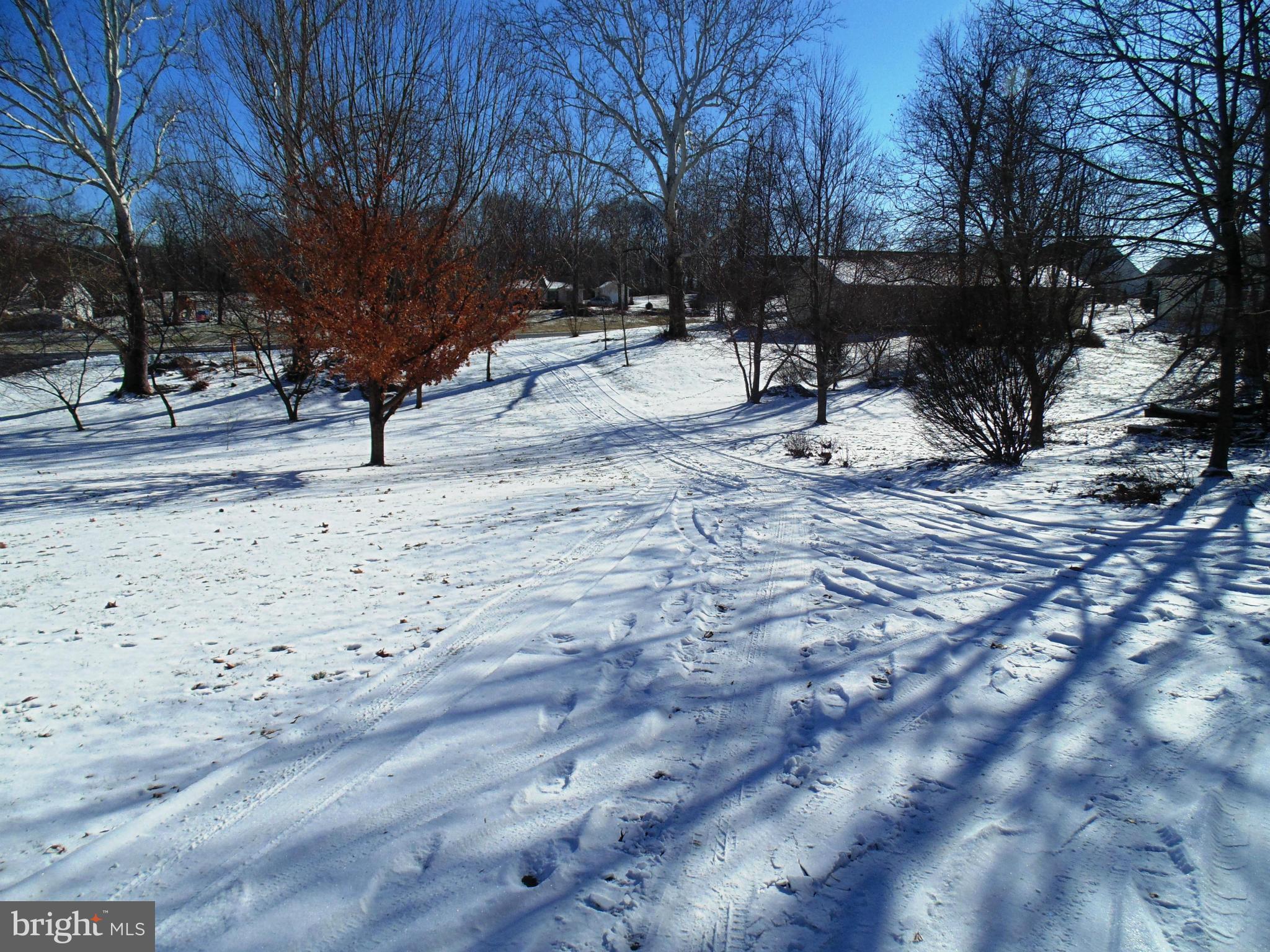 BENTWOOD ESTATES - Residential