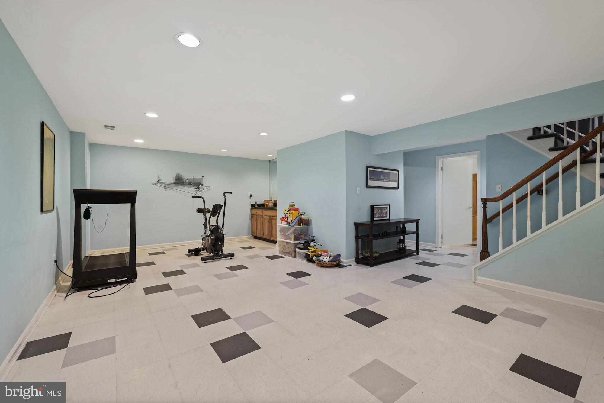 TUCKERMAN STATION - Residential