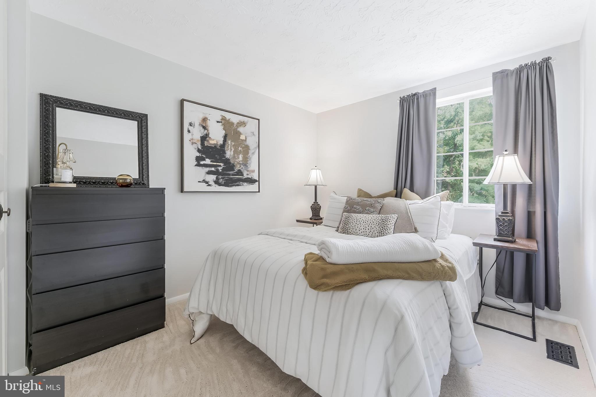 LAKEFORD - Residential Lease