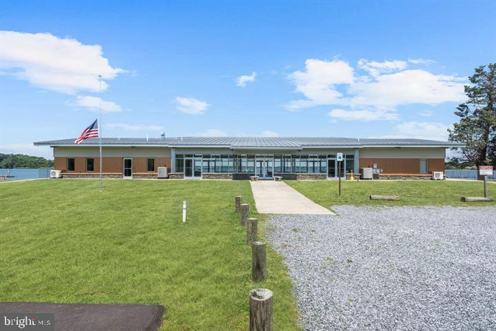 SELBY ON THE BAY - Residential