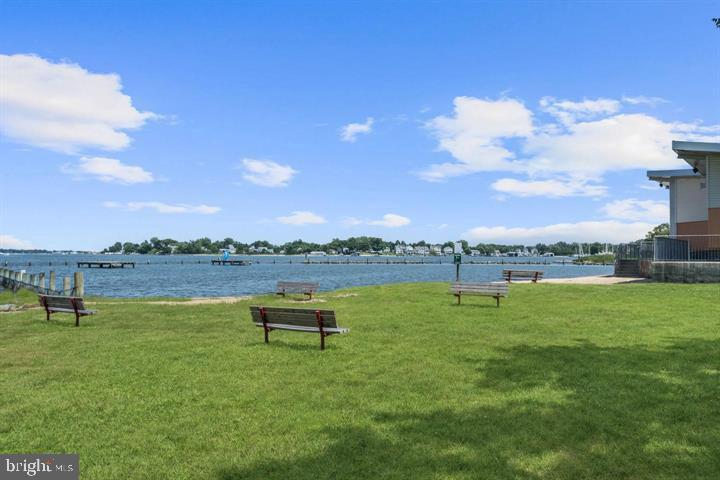 SELBY ON THE BAY - Residential