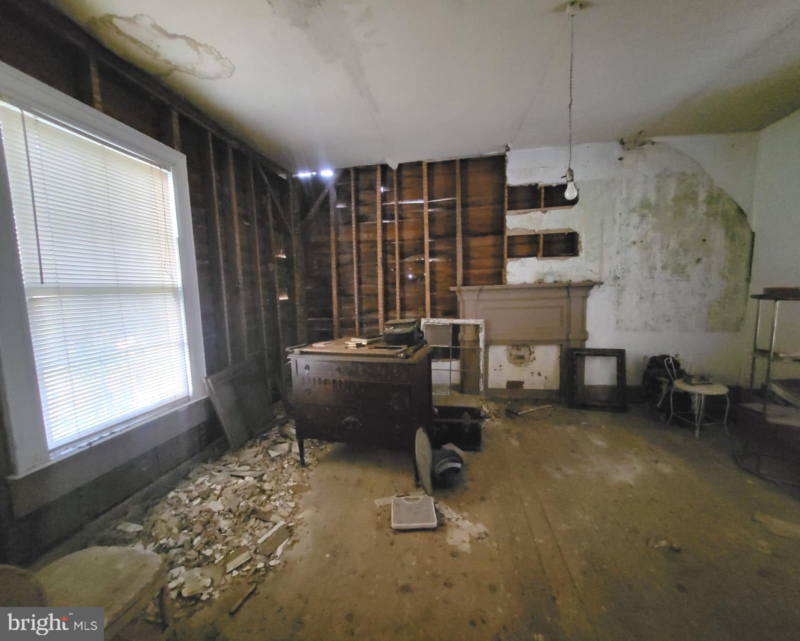 UNRESTRICTED - Residential