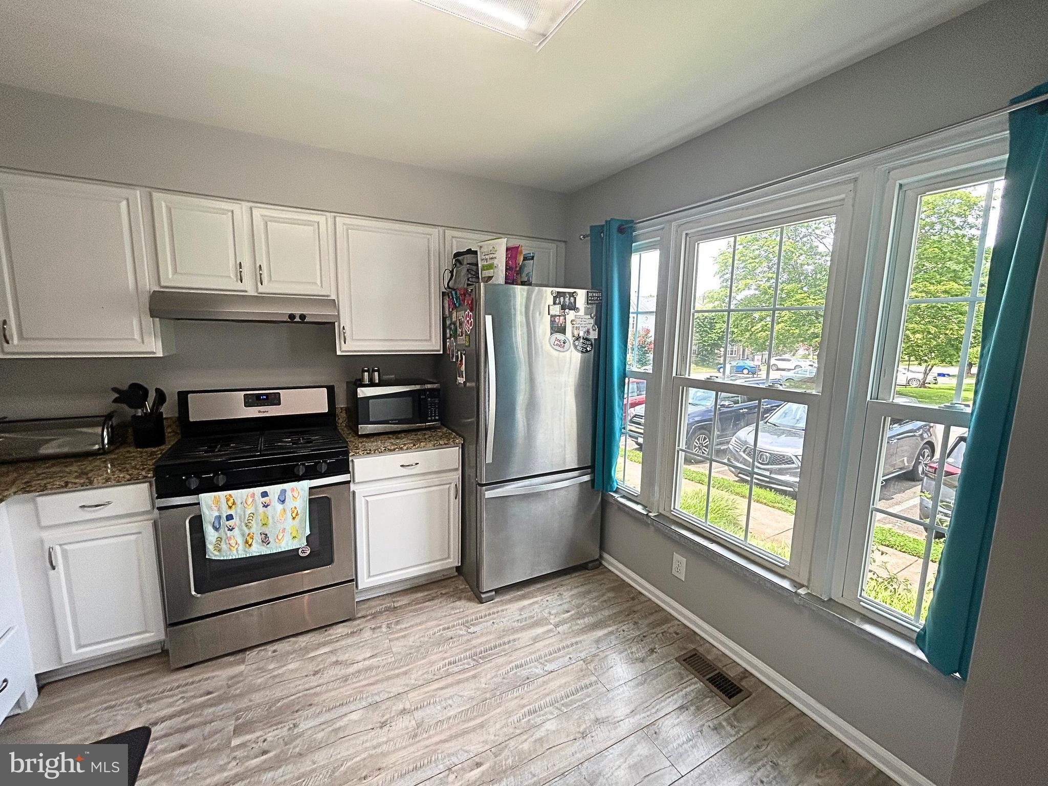 OAK SPRINGS - Residential Lease