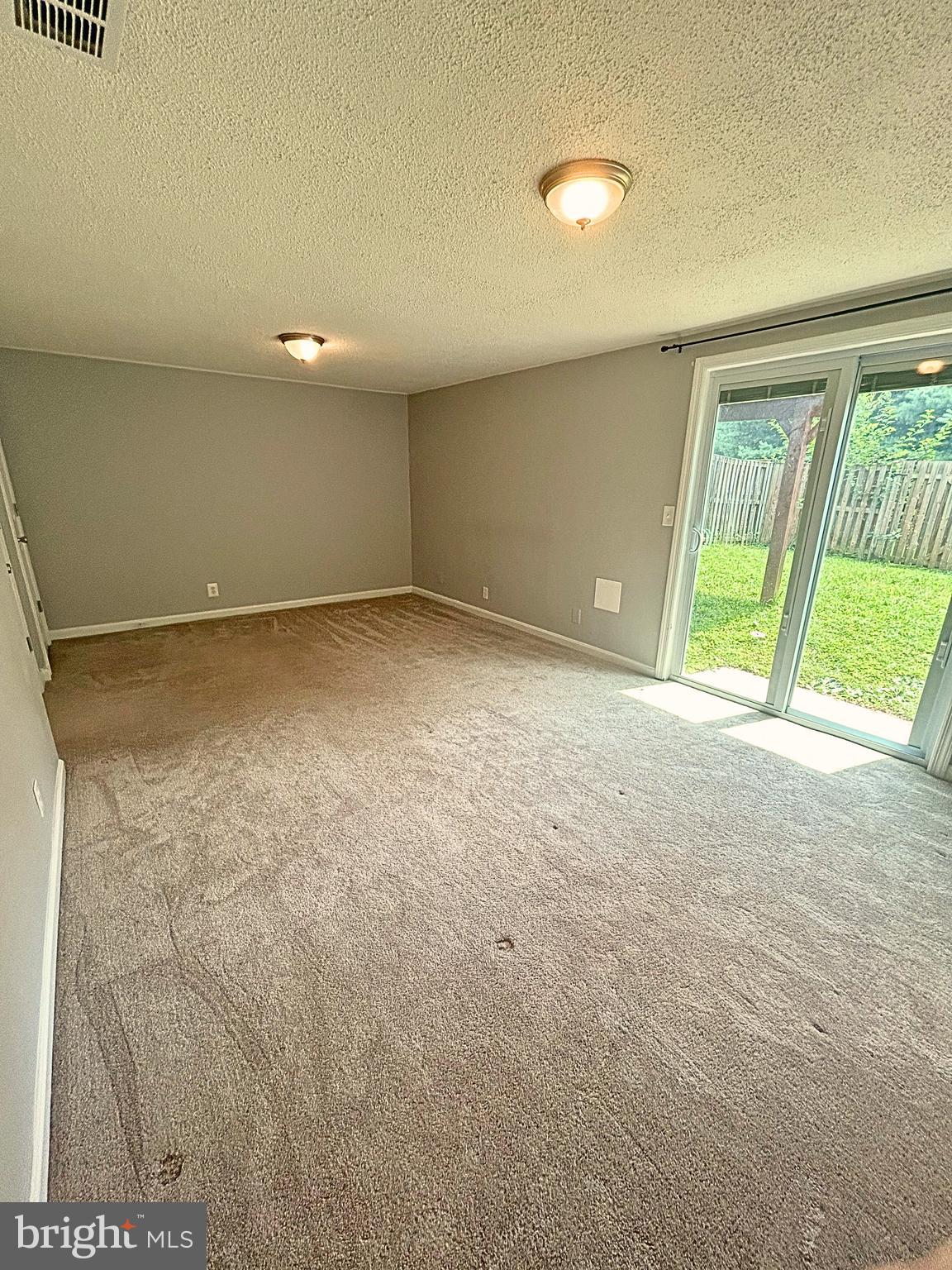 OAK SPRINGS - Residential Lease