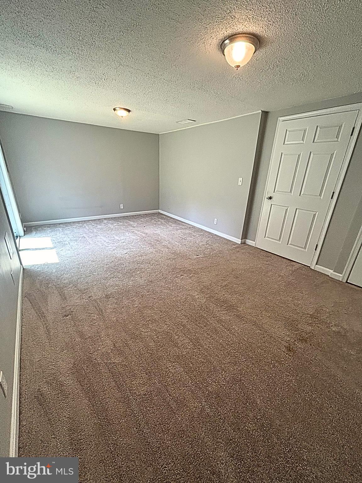 OAK SPRINGS - Residential Lease