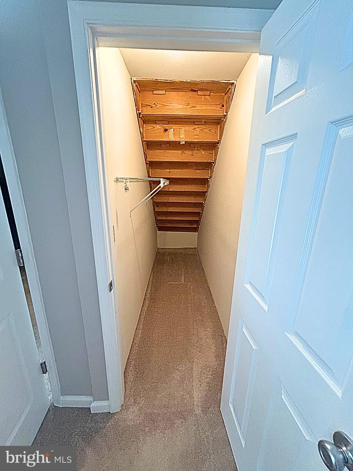 OAK SPRINGS - Residential Lease