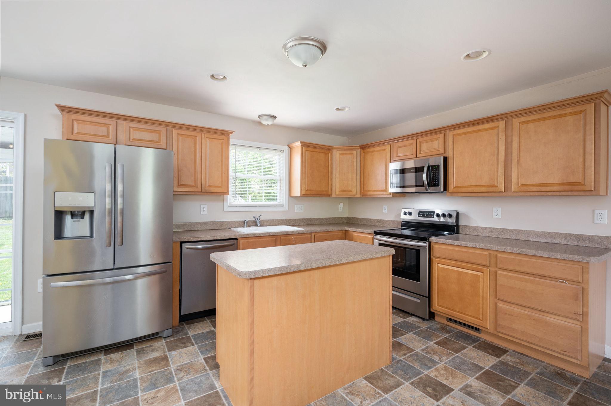 WOODSIDE - Residential