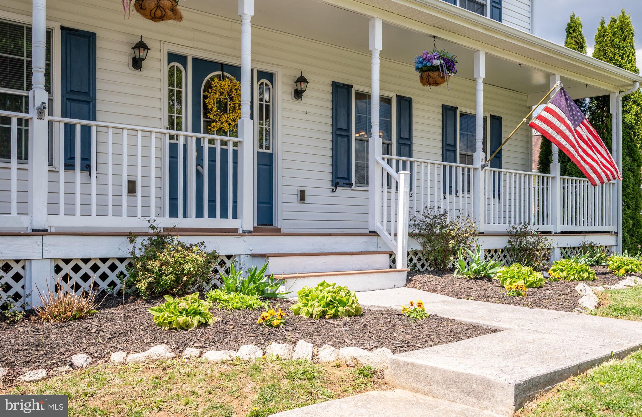 WOODSIDE - Residential