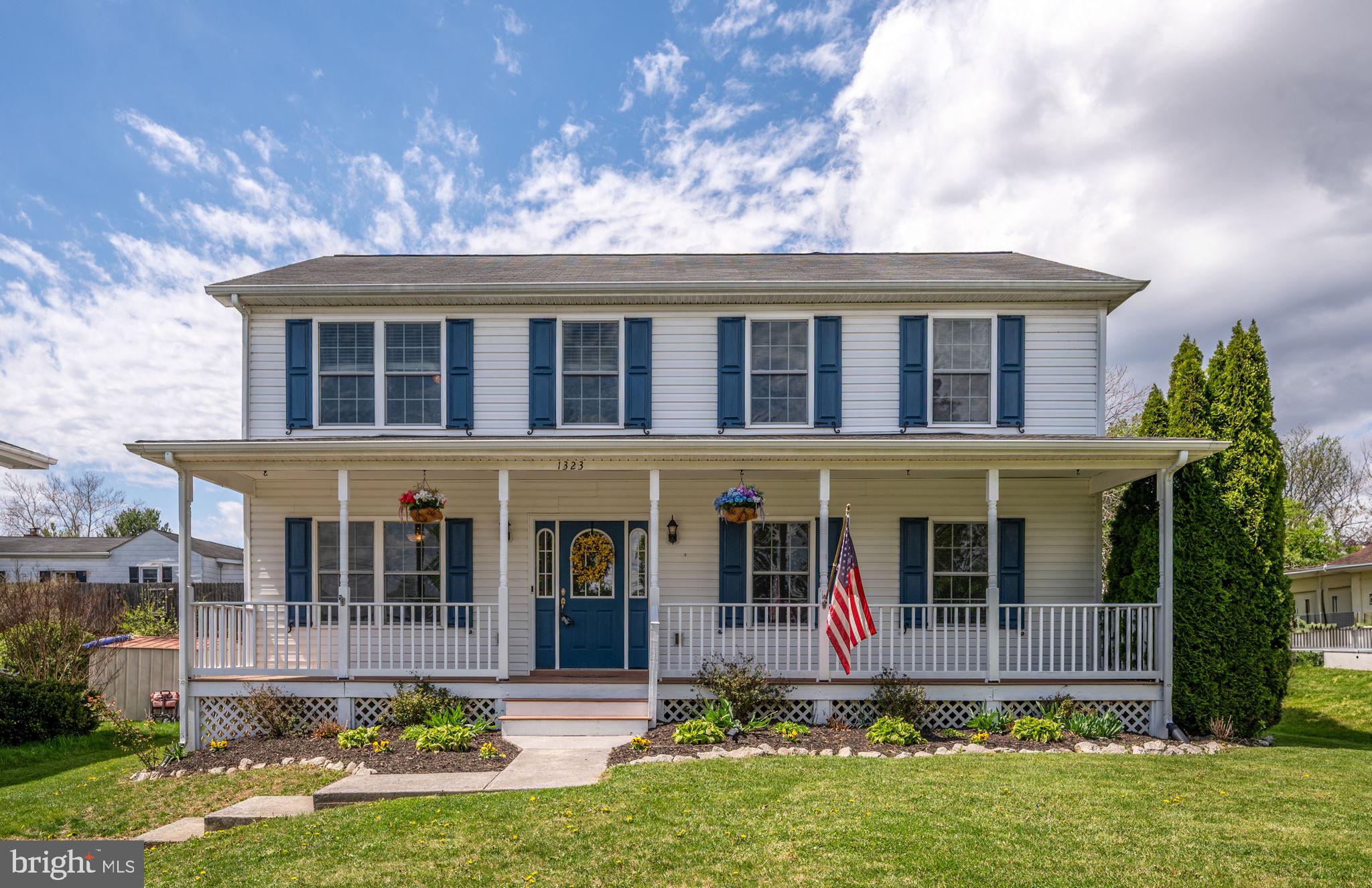 WOODSIDE - Residential