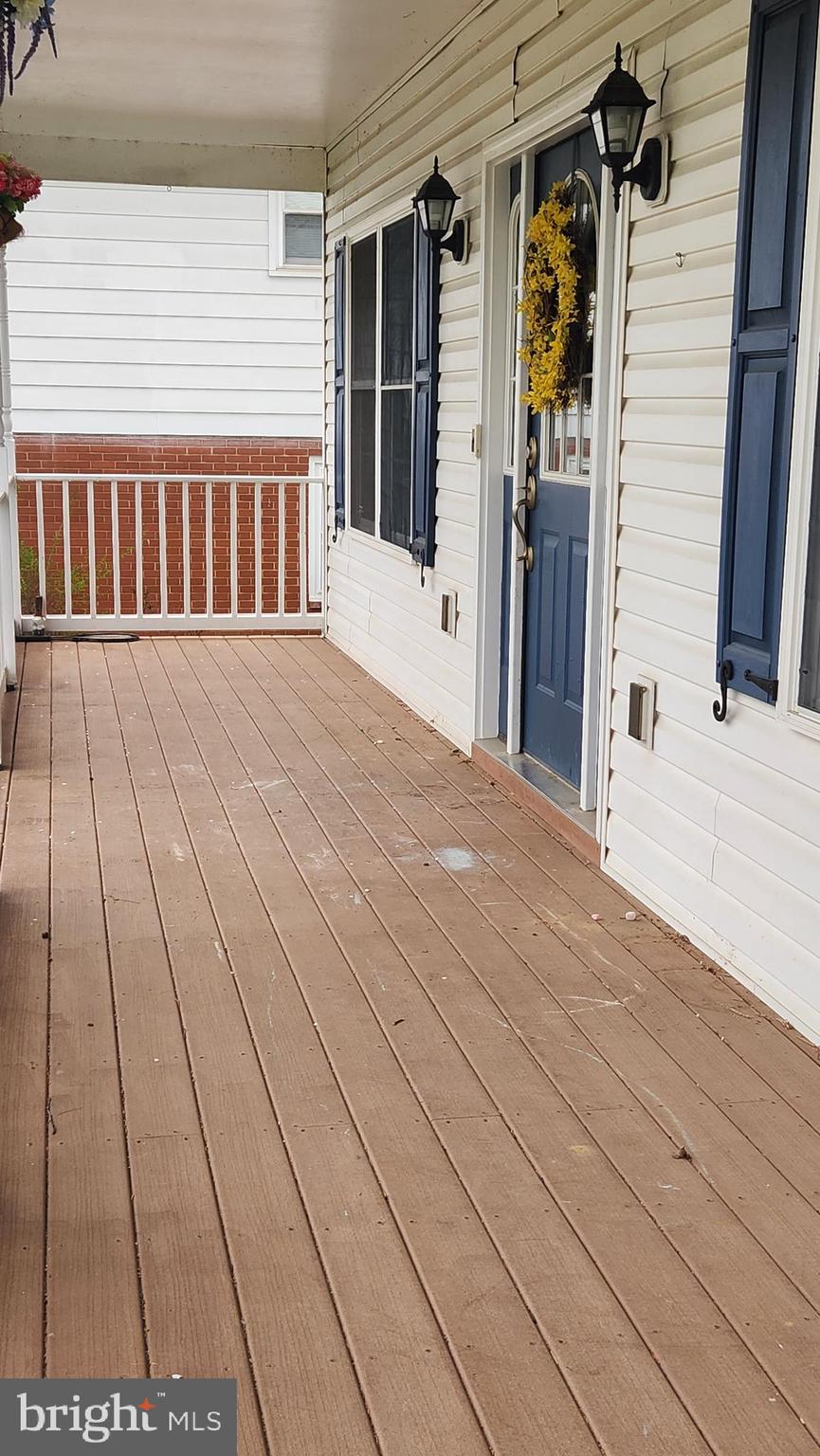 WOODSIDE - Residential