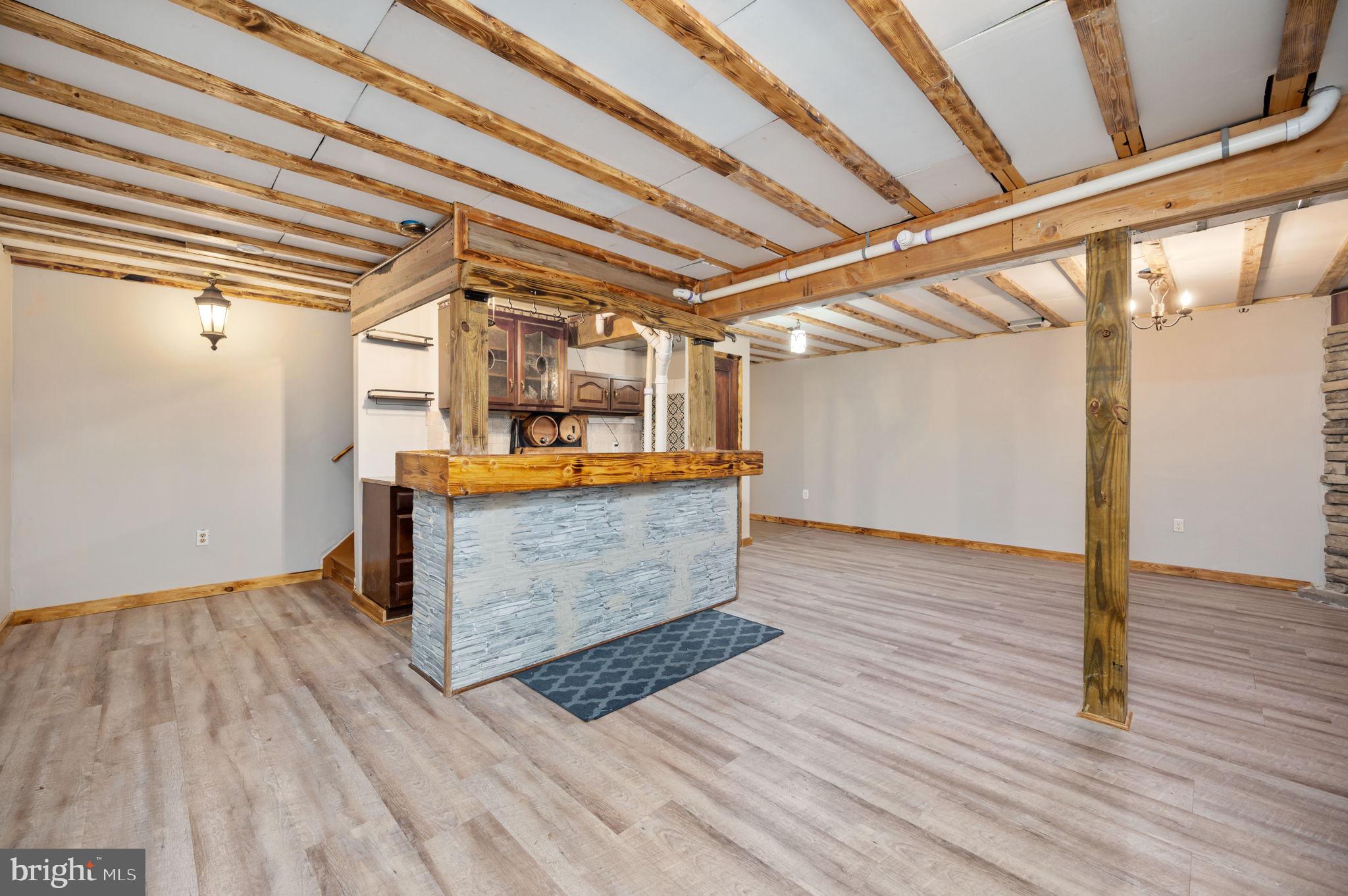 WOODSIDE - Residential