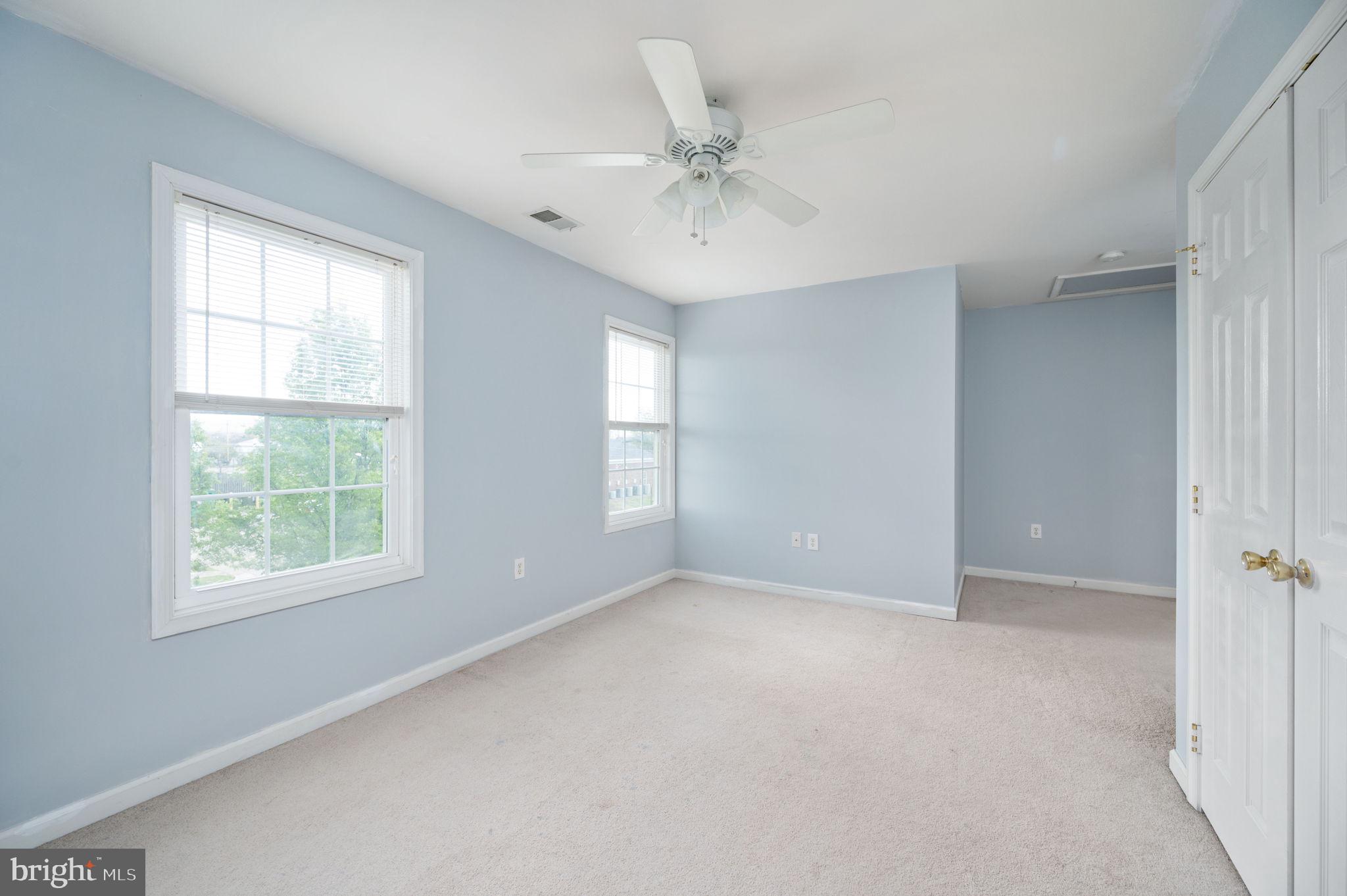 WOODSIDE - Residential