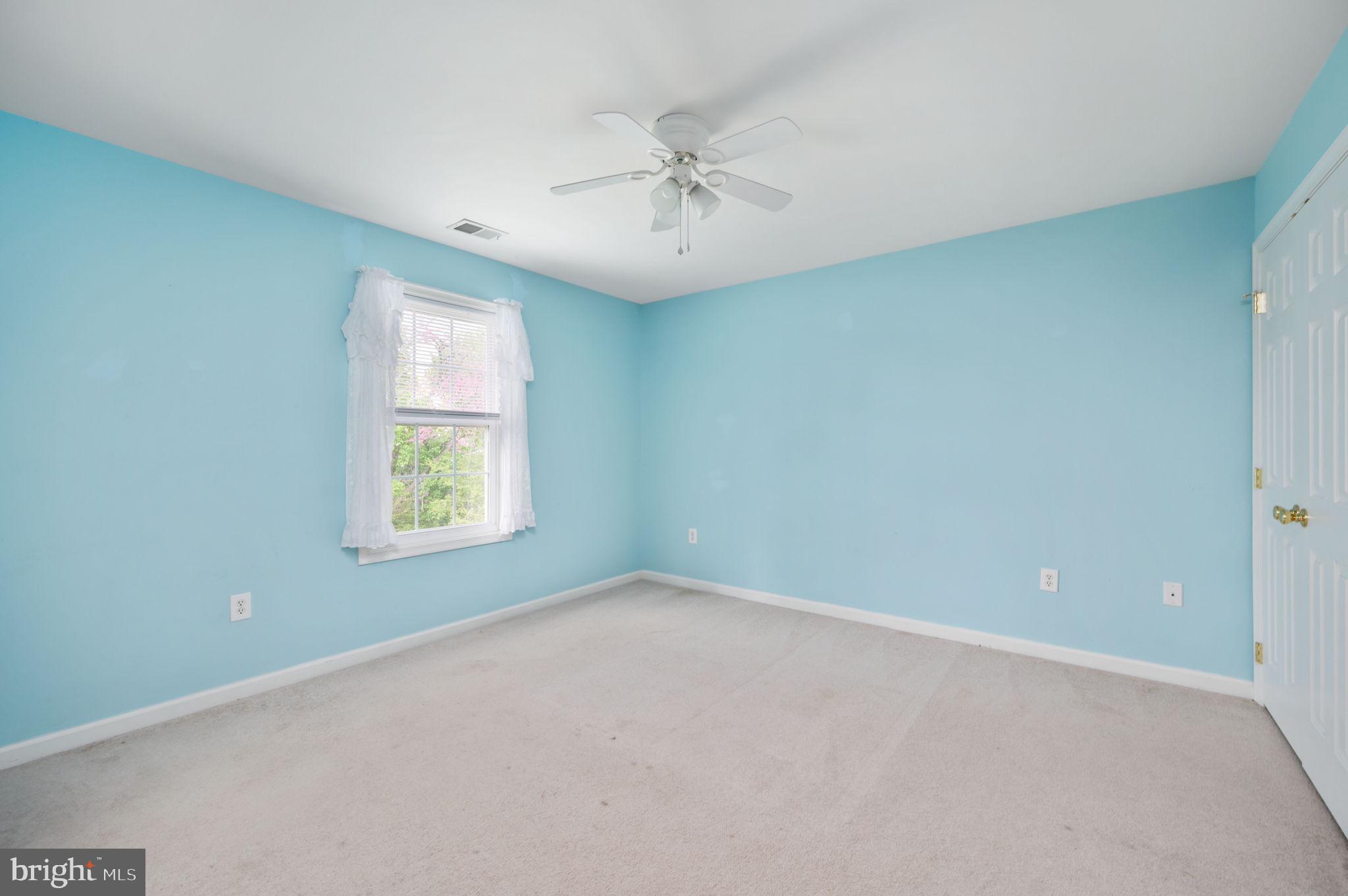 WOODSIDE - Residential