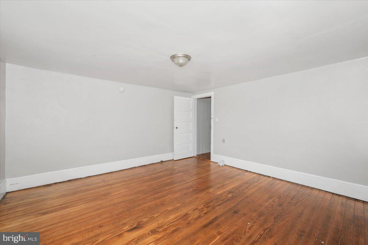 HALLTOWN - Residential