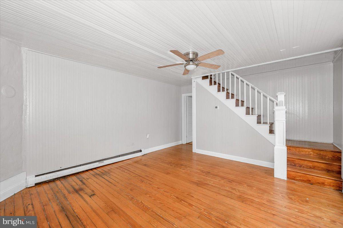 HALLTOWN - Residential