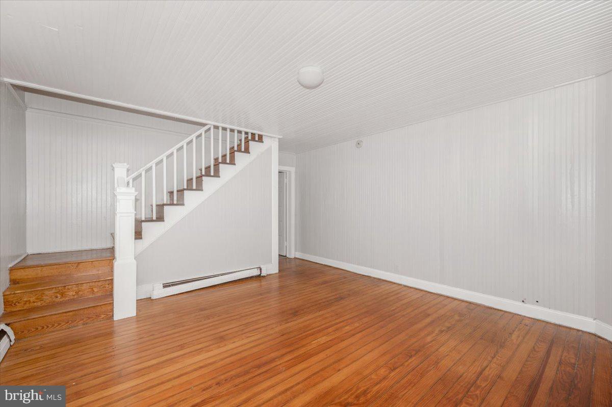 HALLTOWN - Residential