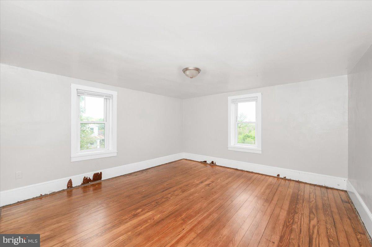 HALLTOWN - Residential