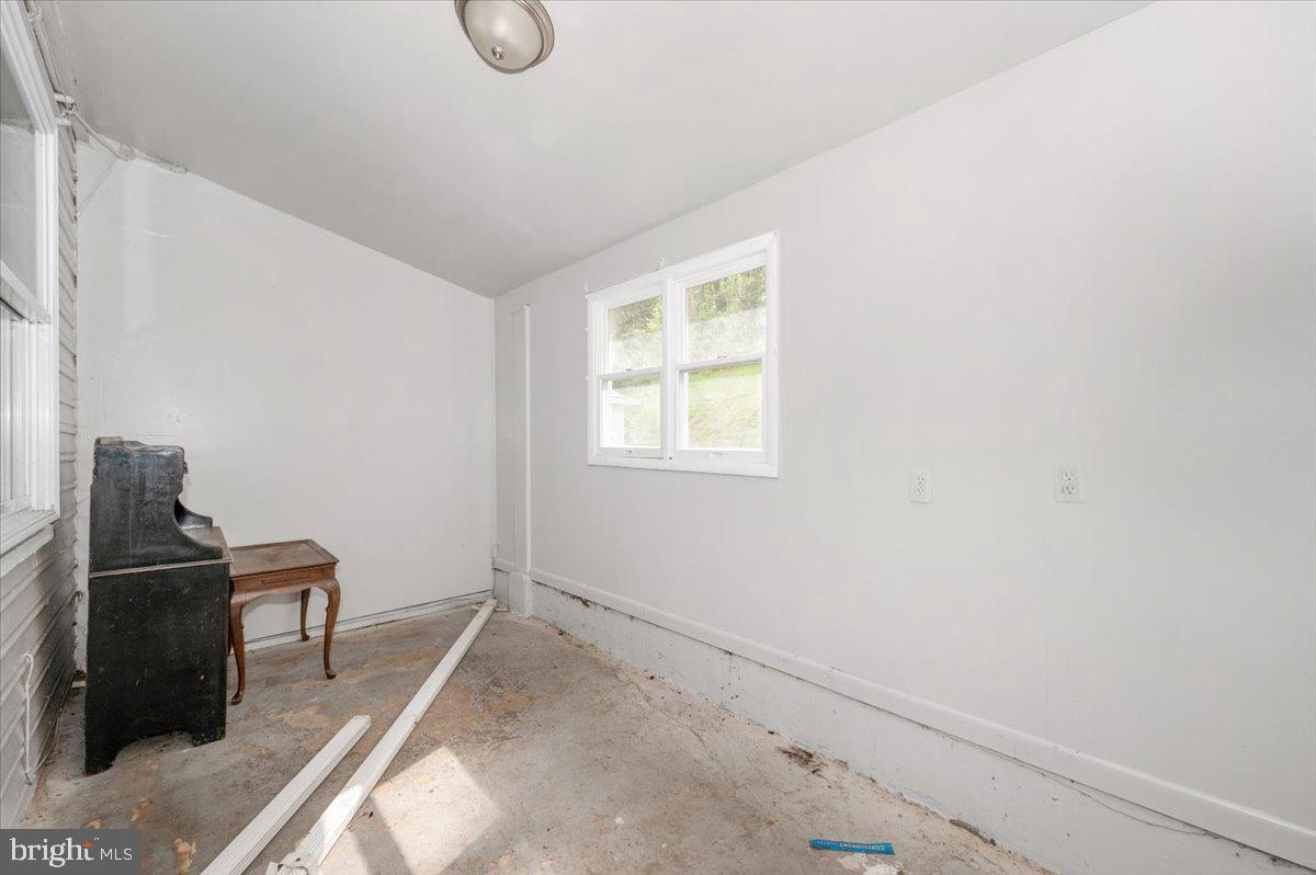 HALLTOWN - Residential