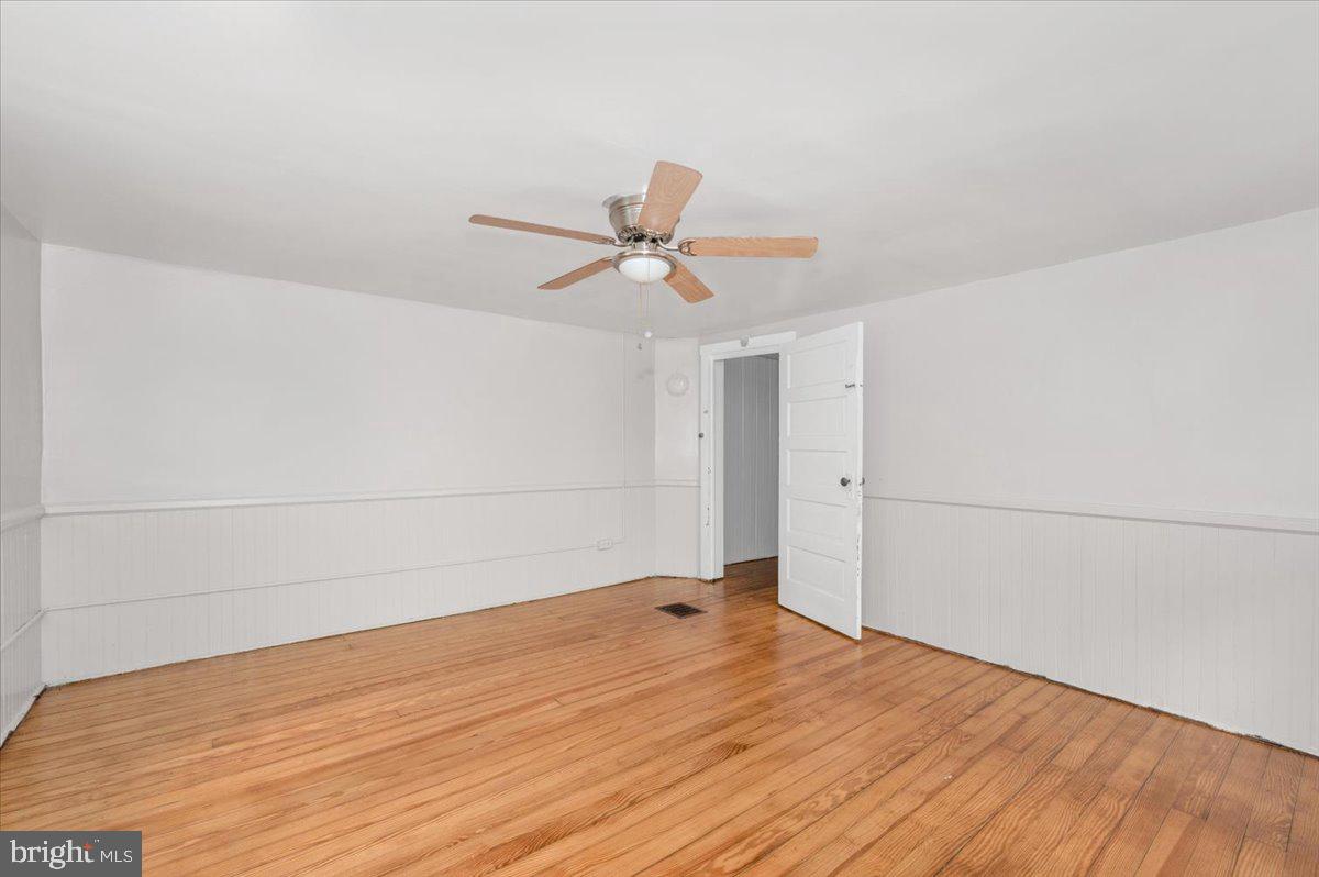 HALLTOWN - Residential