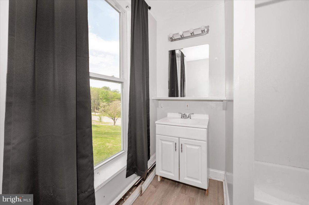 HALLTOWN - Residential