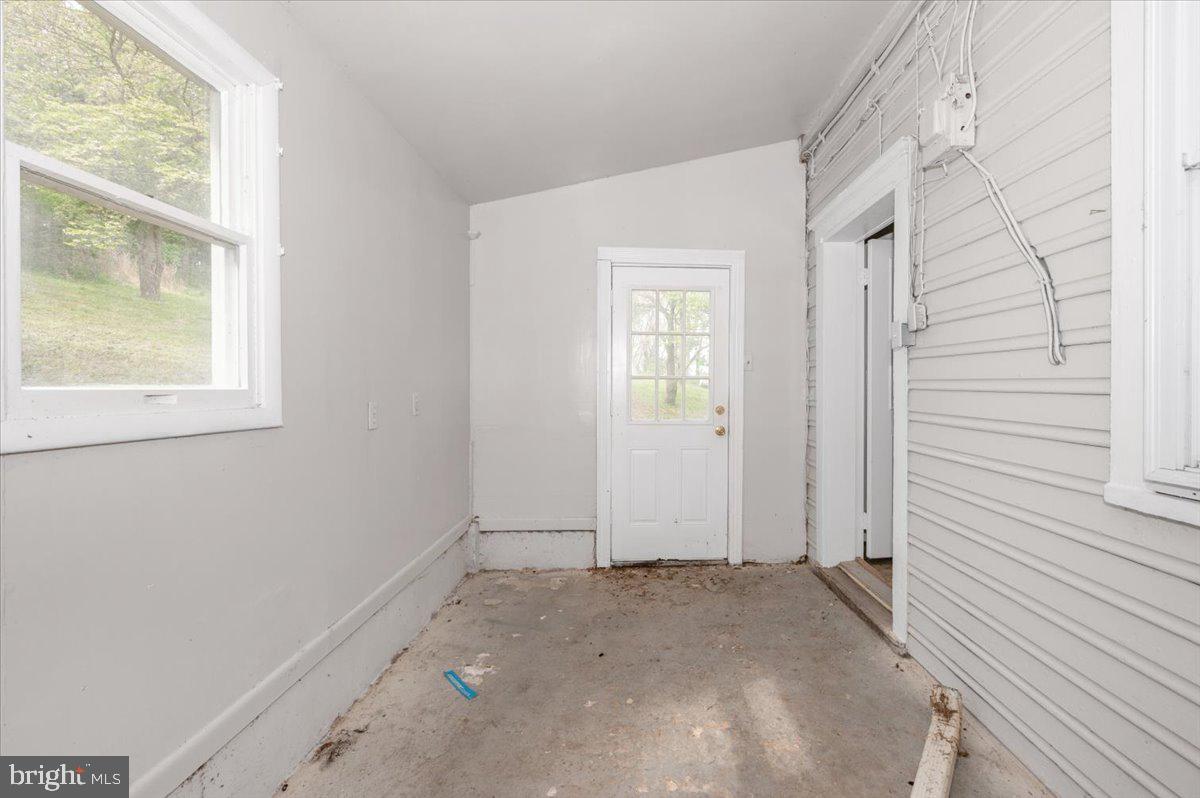 HALLTOWN - Residential