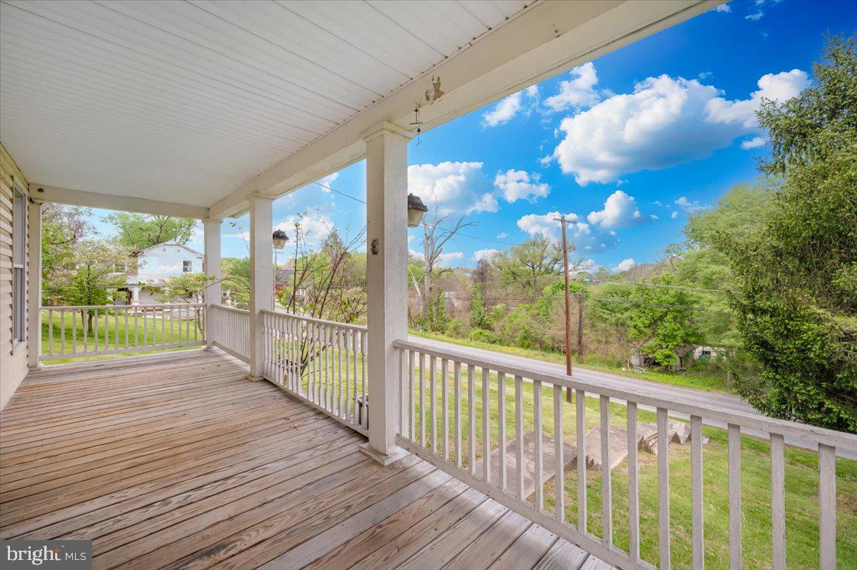 HALLTOWN - Residential