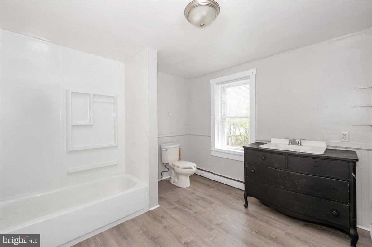 HALLTOWN - Residential