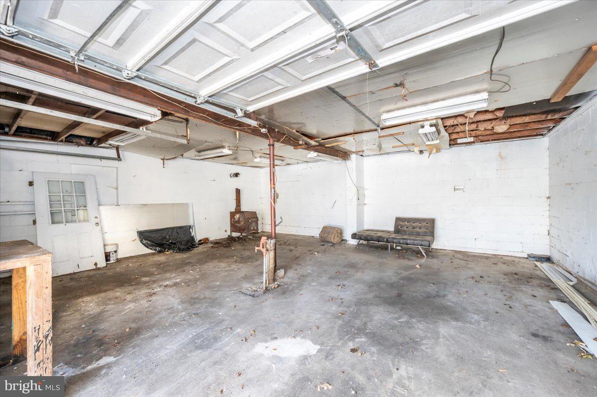 HALLTOWN - Residential